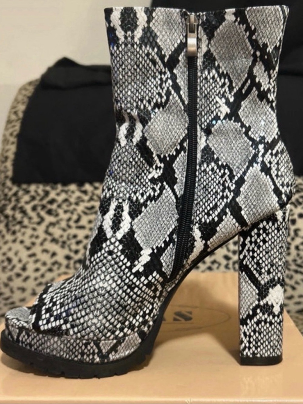 🐍Women’s Chunky Heel Fashion Boots (11)